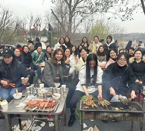 綿陽市先鋒醫(yī)療器械有限公司—— 慶祝“3.8婦女節(jié)”，共赴燒烤盛宴，致敬巾幗風(fēng)采